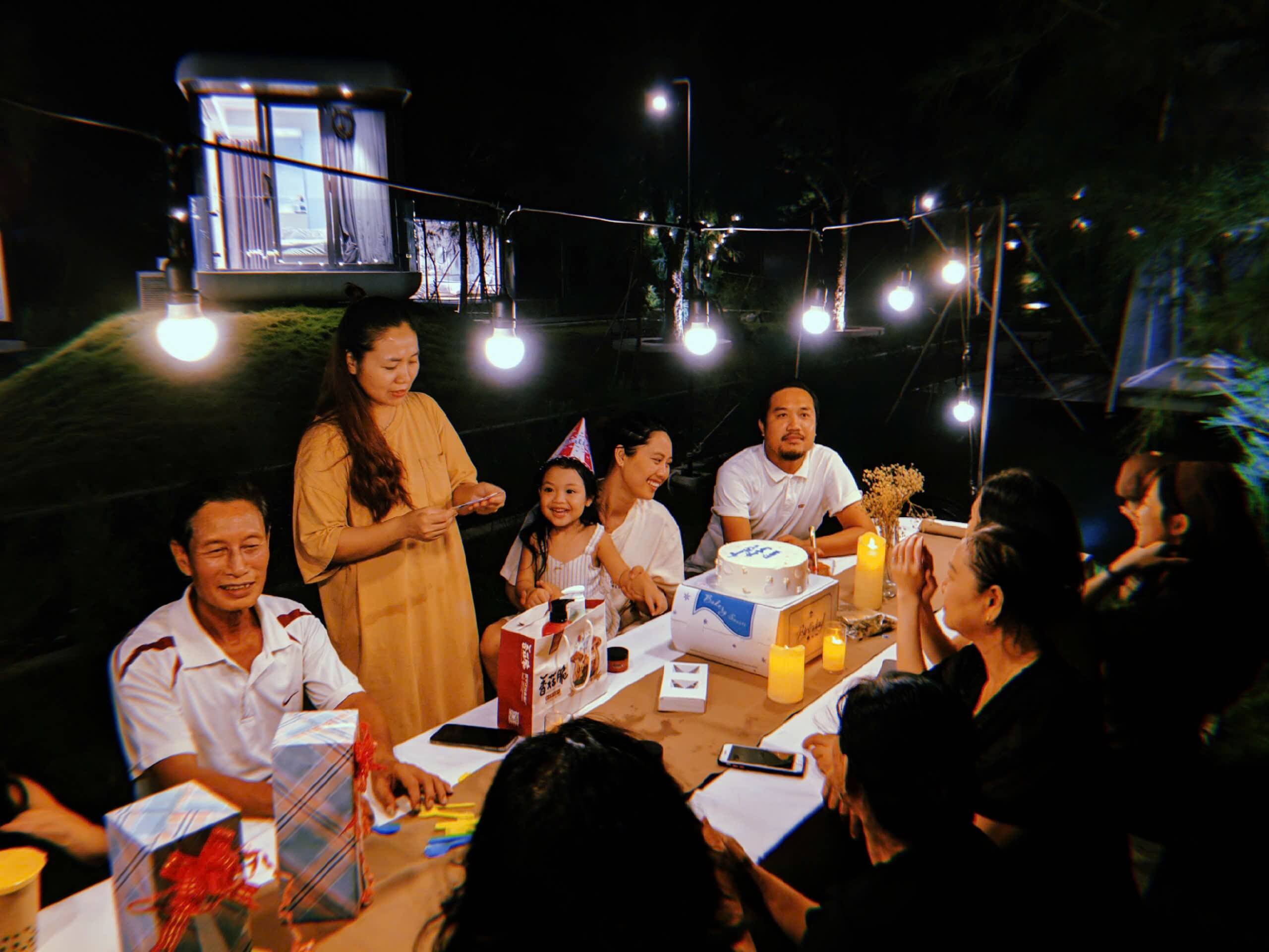 Tiệc sinh nhật private dưới ánh nến - Nơi những khoảnh khắc sinh nhật trở thành kỷ niệm đẹp của cả gia đình